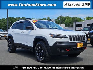 2022 Jeep Cherokee Trailhawk