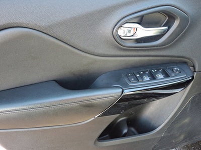 2019 Jeep Cherokee Altitude