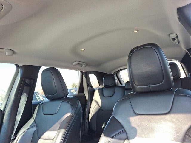 2019 Jeep Cherokee Altitude