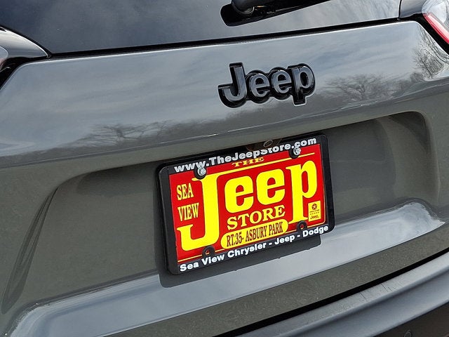 2023 Jeep Cherokee Altitude Lux