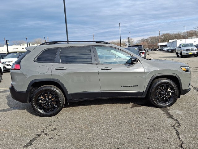 2023 Jeep Cherokee Altitude Lux