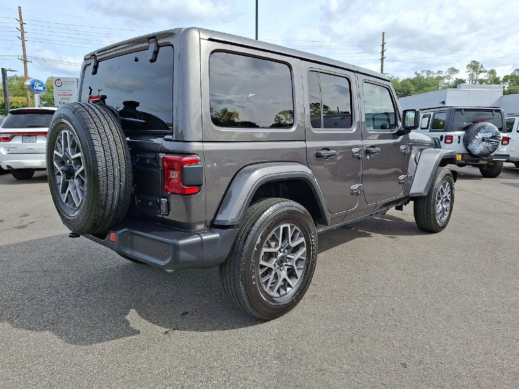 2025 Jeep Wrangler Sahara