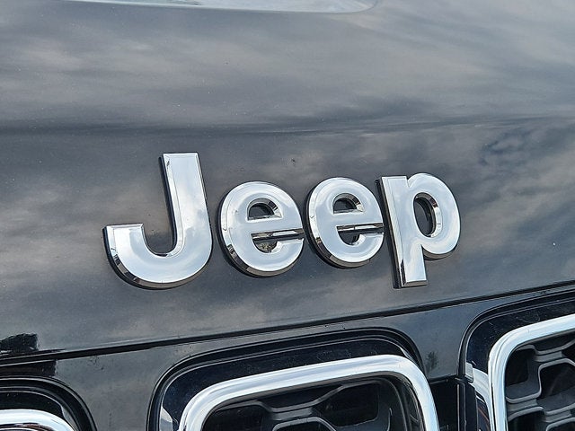 2020 Jeep Grand Cherokee Laredo E