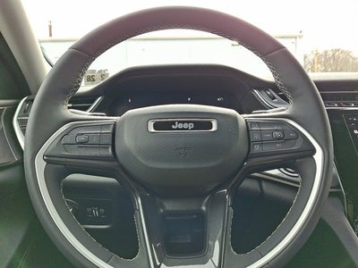 2023 Jeep Grand Cherokee Laredo