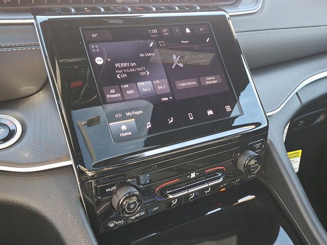 2025 Jeep Grand Cherokee Laredo X