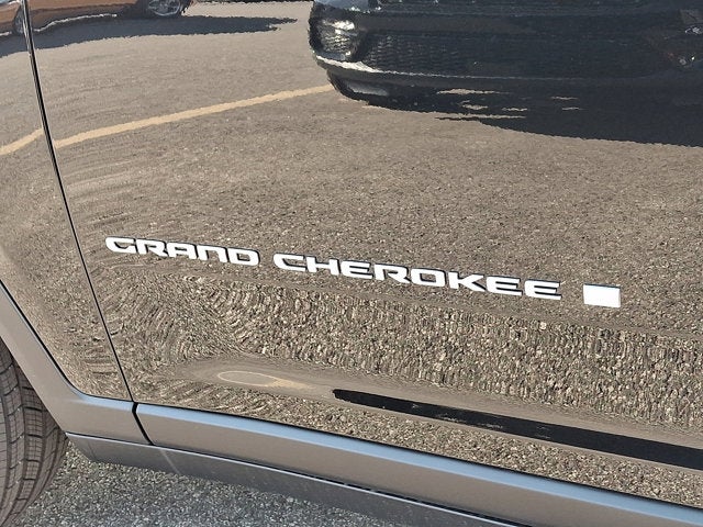 2025 Jeep Grand Cherokee Laredo X