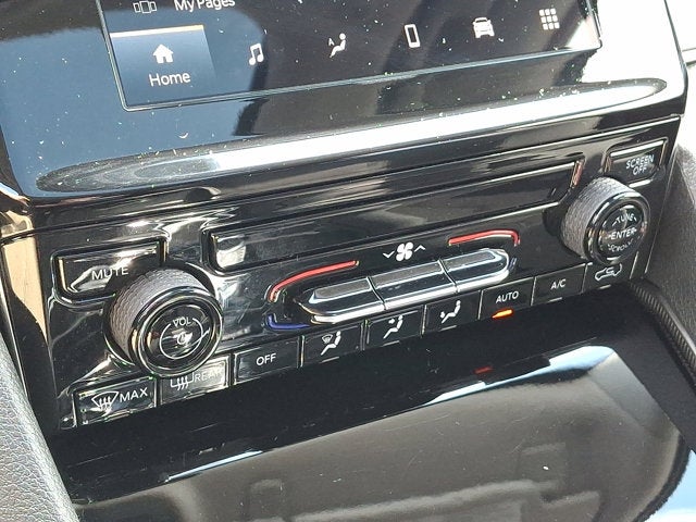 2023 Jeep Grand Cherokee Laredo X