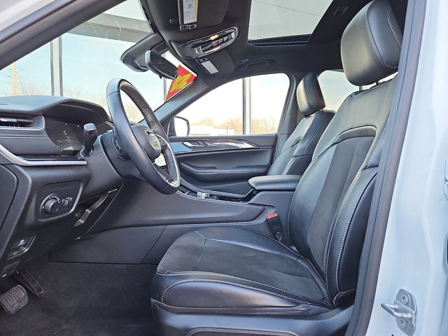 2022 Jeep Grand Cherokee Altitude