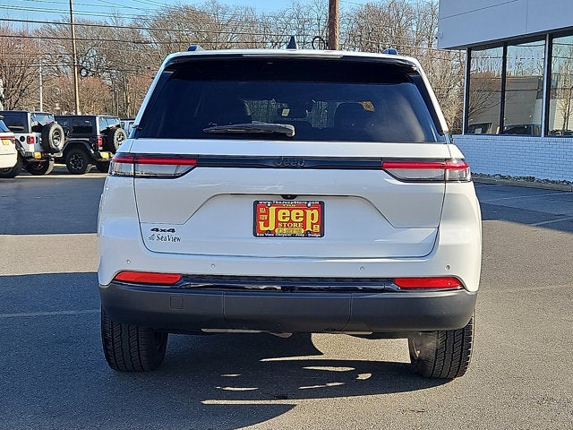 2022 Jeep Grand Cherokee Altitude