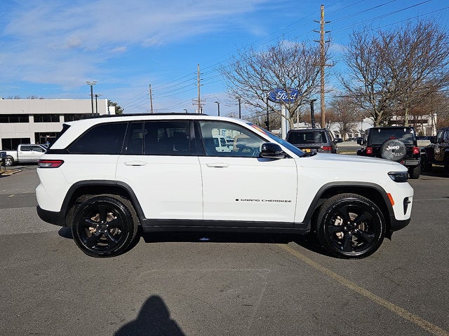 2022 Jeep Grand Cherokee Altitude