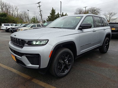 2026 Jeep Grand Cherokee Laredo Altitude