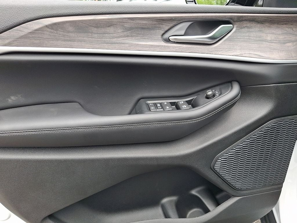 2026 Jeep Grand Cherokee Altitude