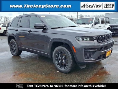 2026 Jeep Grand Cherokee Laredo Altitude