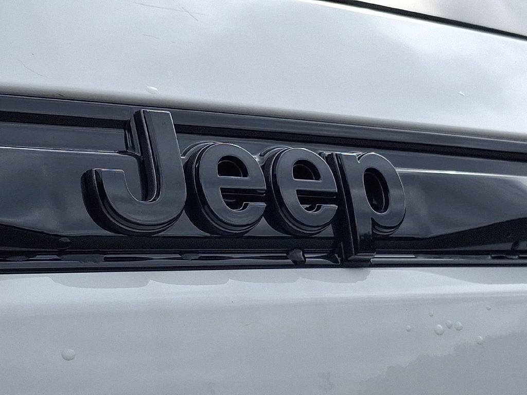 2026 Jeep Grand Cherokee Altitude