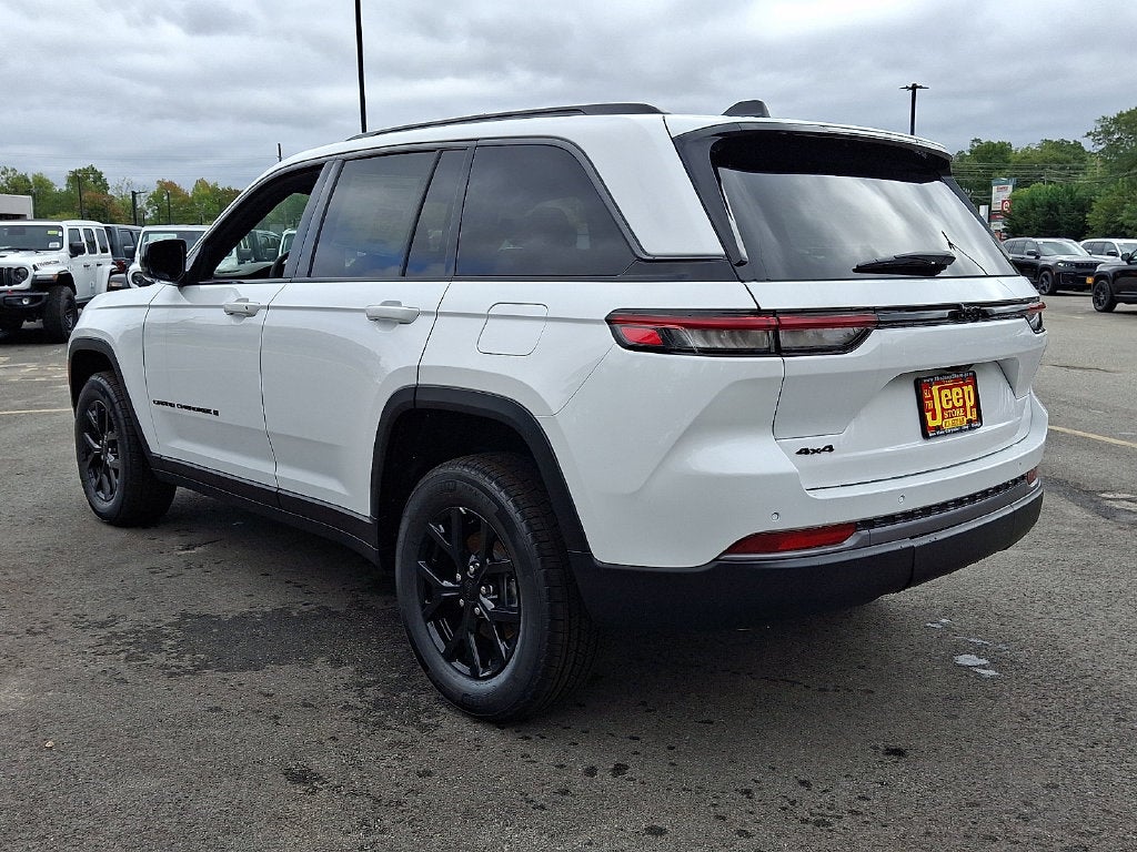 2026 Jeep Grand Cherokee Altitude