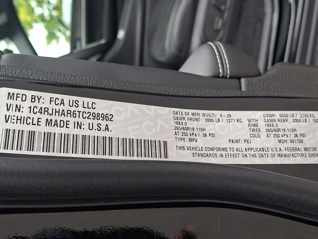 2026 Jeep Grand Cherokee Laredo Altitude