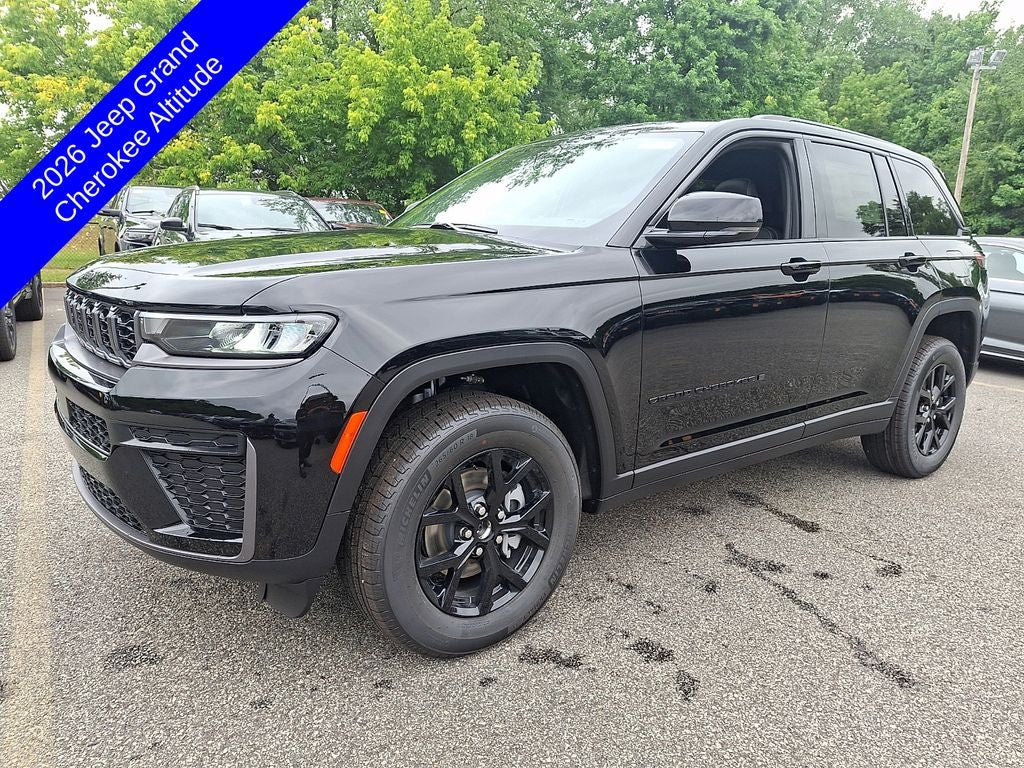 2026 Jeep Grand Cherokee Laredo Altitude