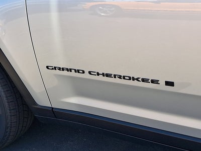 2026 Jeep Grand Cherokee Laredo Altitude