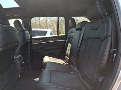 2026 Jeep Grand Cherokee Laredo Altitude