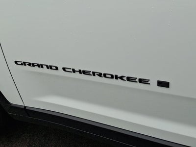 2026 Jeep Grand Cherokee Laredo Altitude