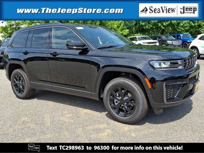 2026 Jeep Grand Cherokee Laredo Altitude