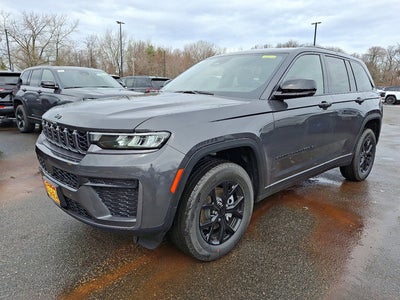 2026 Jeep Grand Cherokee Laredo Altitude