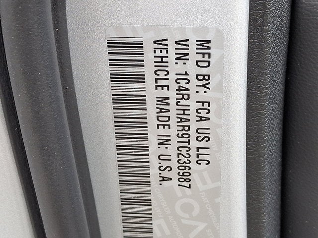 2026 Jeep Grand Cherokee Laredo Altitude