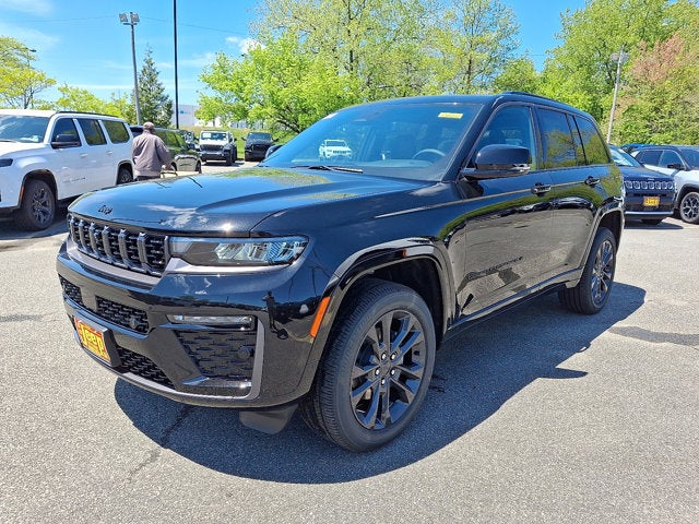 2026 Jeep Grand Cherokee Limited Reserve