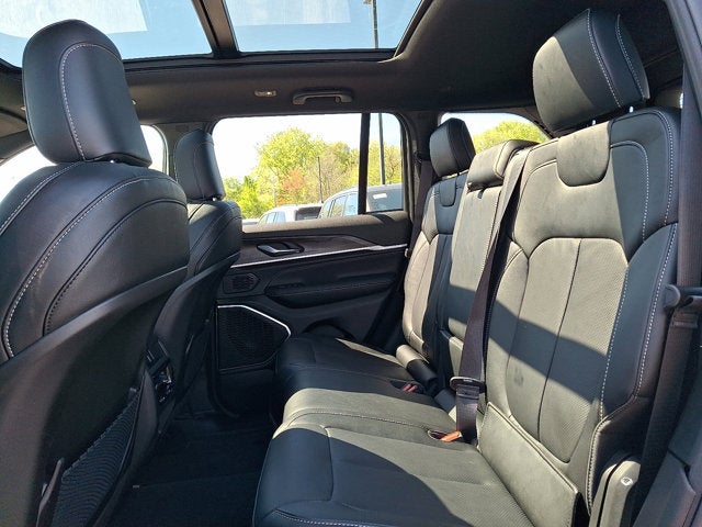 2026 Jeep Grand Cherokee Limited Reserve