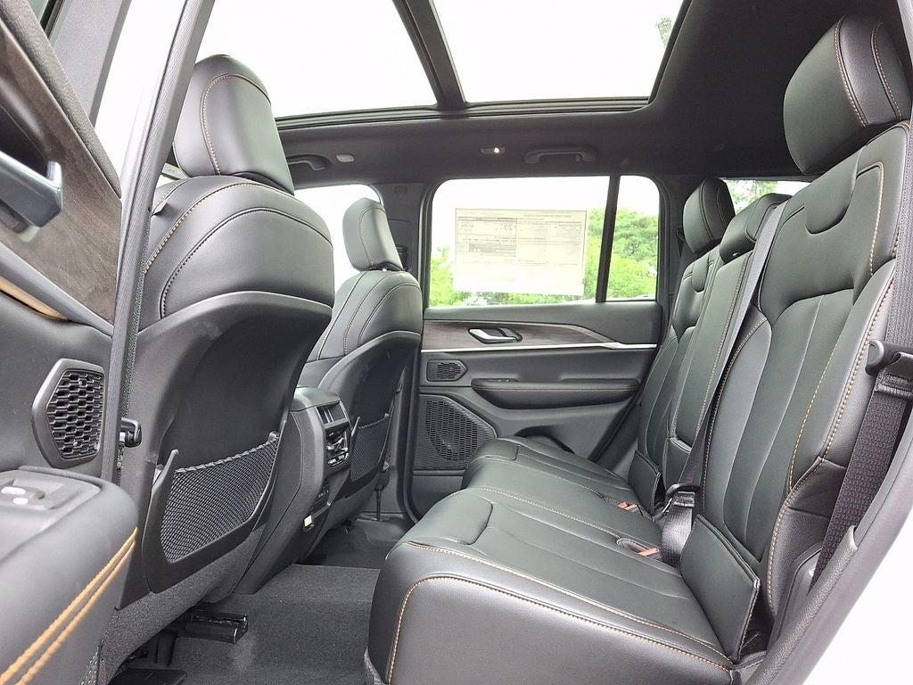 2026 Jeep Grand Cherokee GRAND CHEROKEE 85TH ANNIVERSARY EDITION 4X4