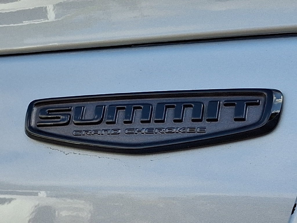 2025 Jeep Grand Cherokee Summit Reserve