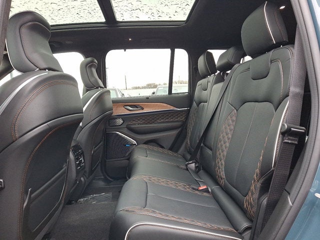 2026 Jeep Grand Cherokee Summit