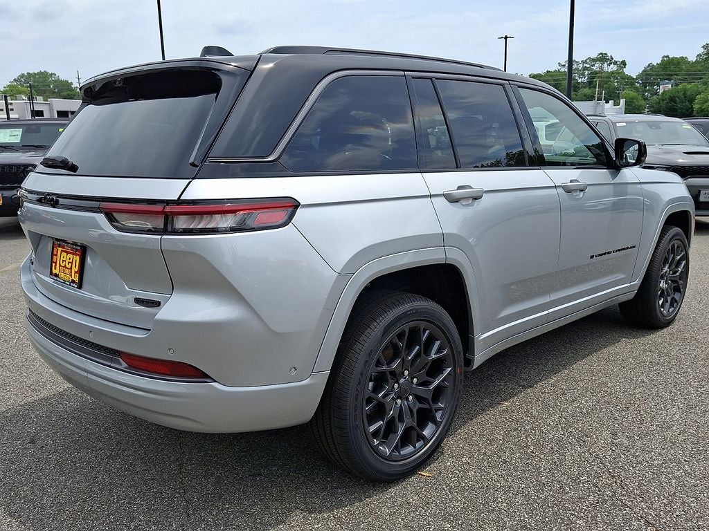 2026 Jeep Grand Cherokee Summit