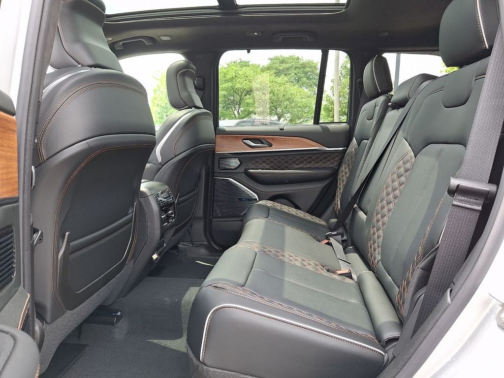2026 Jeep Grand Cherokee Summit