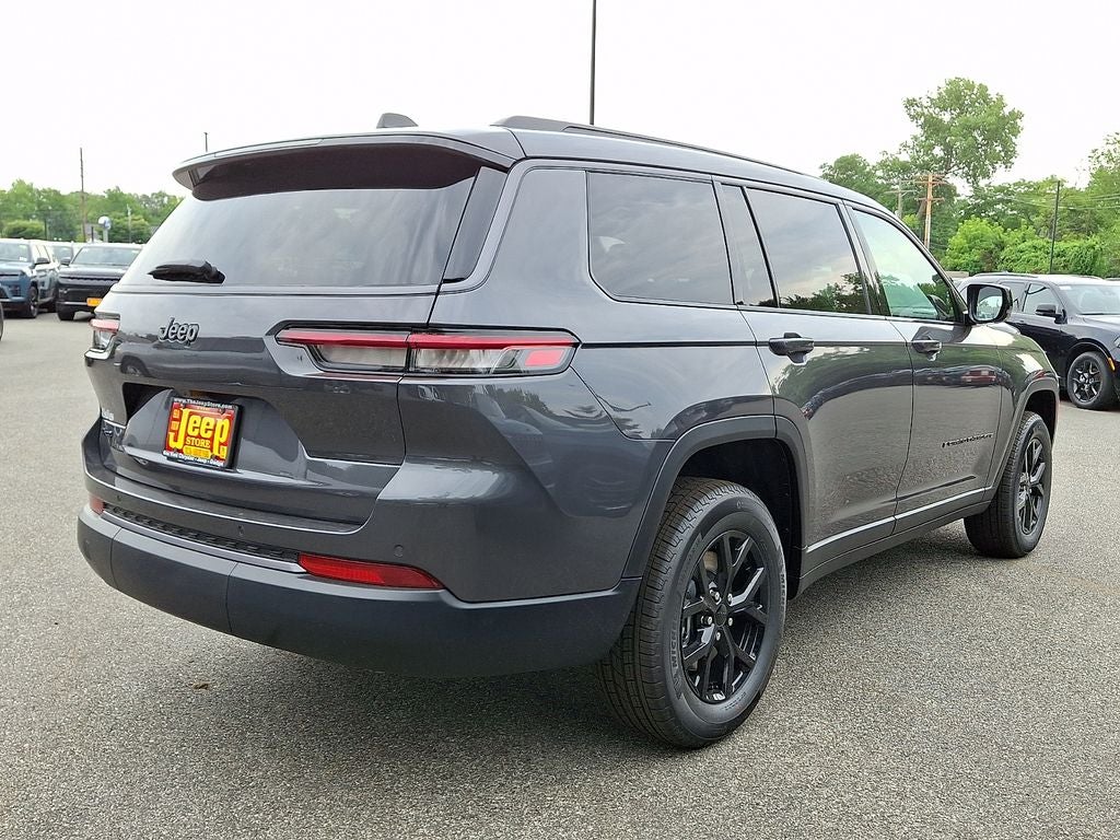 2026 Jeep Grand Cherokee L Laredo