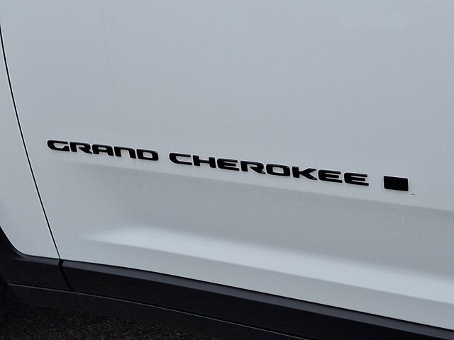 2026 Jeep Grand Cherokee L Laredo Altitude