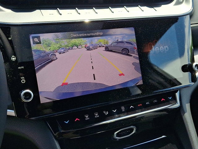 2026 Jeep Grand Cherokee L Laredo Altitude