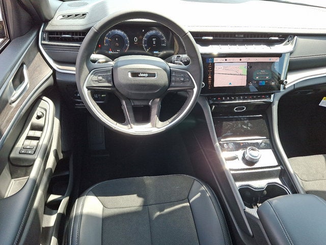 2026 Jeep Grand Cherokee L Laredo Altitude