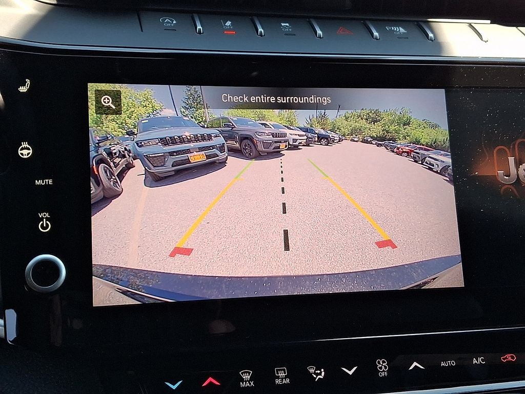 2026 Jeep Grand Cherokee L Laredo