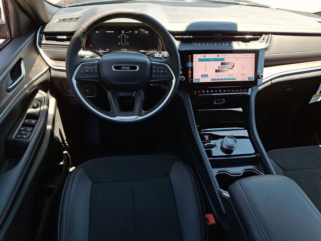 2026 Jeep Grand Cherokee L Laredo