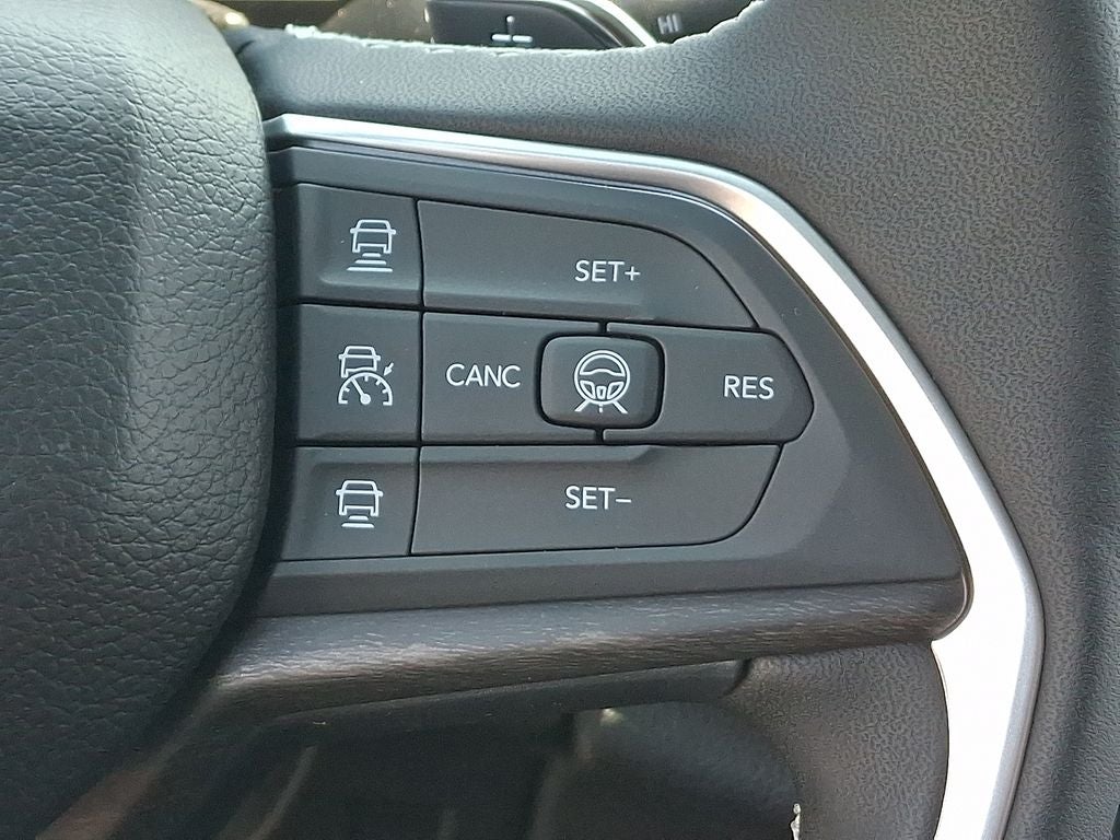 2026 Jeep Grand Cherokee L Laredo