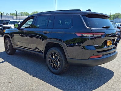 2026 Jeep Grand Cherokee L Laredo Altitude