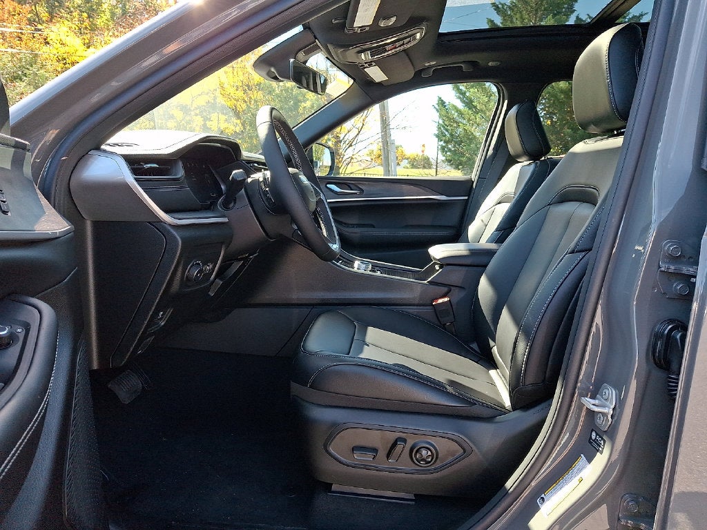2027 Jeep Grand Cherokee L Limited