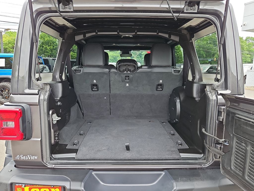 2025 Jeep Wrangler Rubicon X
