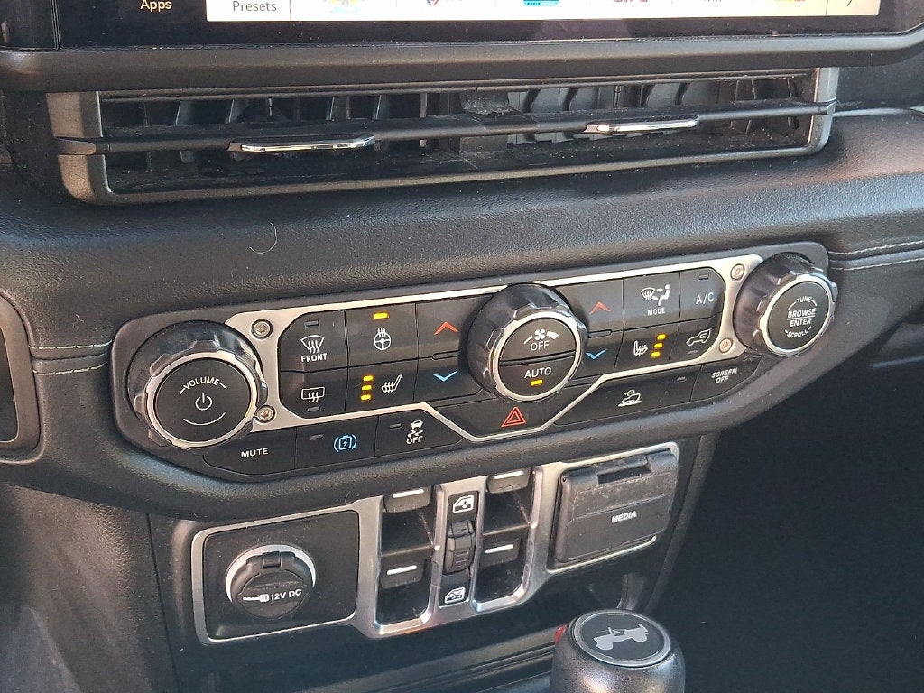 2024 Jeep Wrangler Sahara 4xe