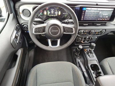 2025 Jeep Wrangler 4xe Sahara