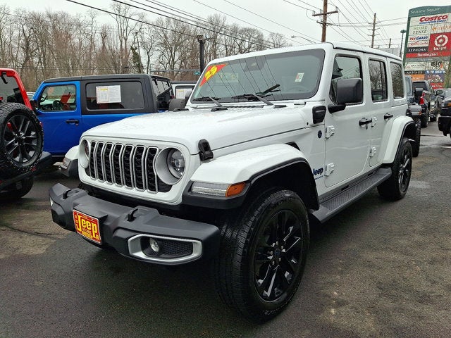 2025 Jeep Wrangler 4xe Sahara