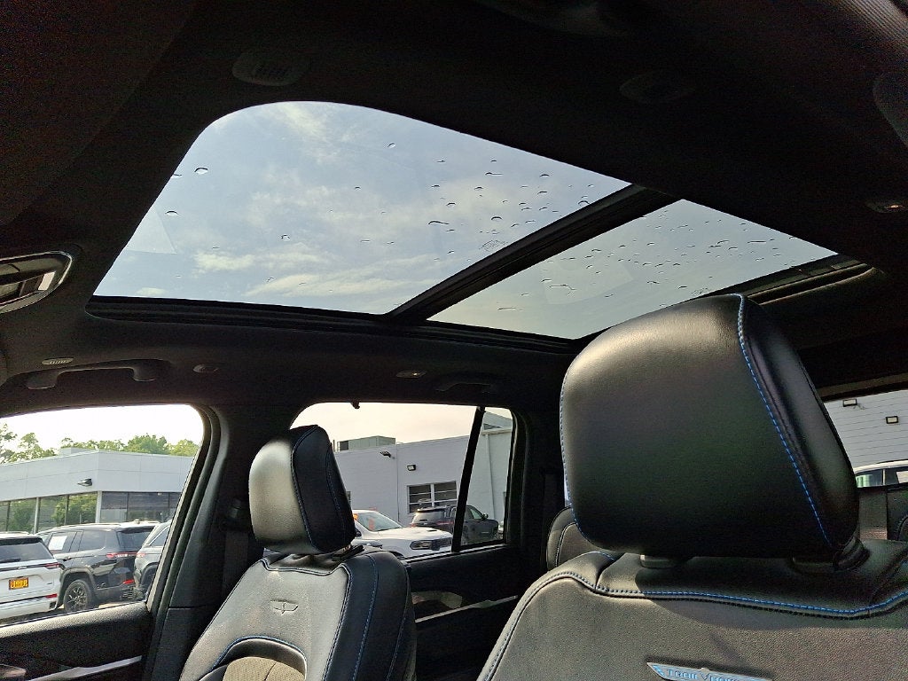 2023 Jeep Grand Cherokee Trailhawk 4xe