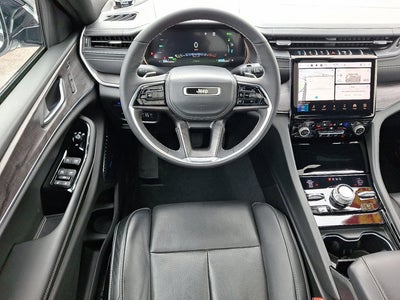 2023 Jeep Grand Cherokee 4xe Overland