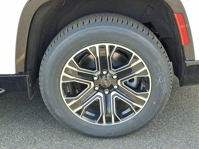 2026 Jeep Grand Wagoneer L 4x4